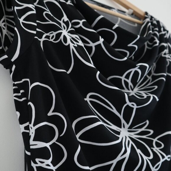 Tahari black and white floral cowl neck blouse, M - sophisticated patterned top - Picture 3 of 4
